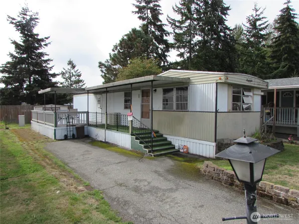 5220 176th Street SW #28, Lynnwood, WA 98037