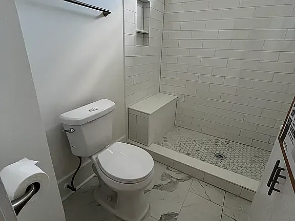 117 Fishburne St #B — Photo 6
