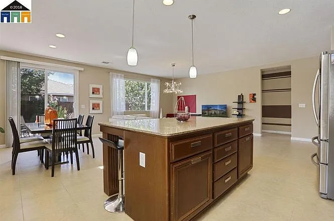 1308 Camilla St — Photo 3