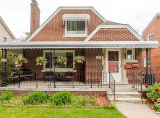 2921 Parkwood St APT 2, Trenton, MI 48183