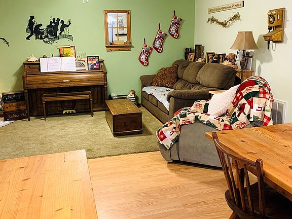 4th image of 8 Jacob Rhode Dr