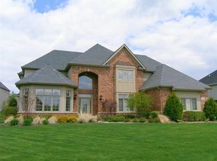 39W682 Walt Whitman Rd, St Charles, IL 60175