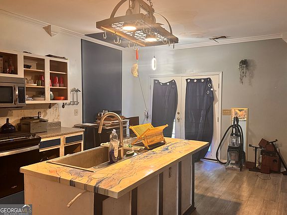 5th image of 4018 Carisbrook Dr
