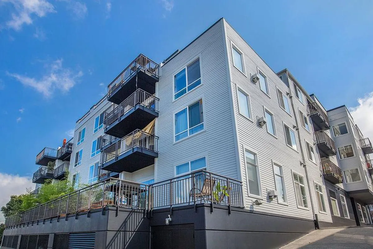 Building Photo - Remi Apartments