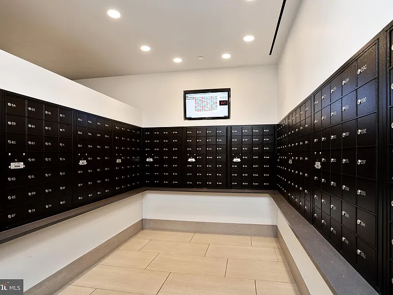 2020 Walnut St #22K — Photo 15