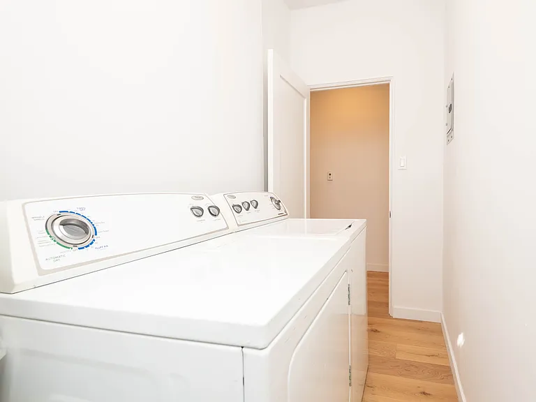 7722 Rosewood Ave #7722 — Photo 14