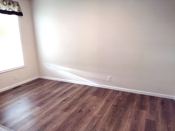 3rd image of 23187 Stag Ct