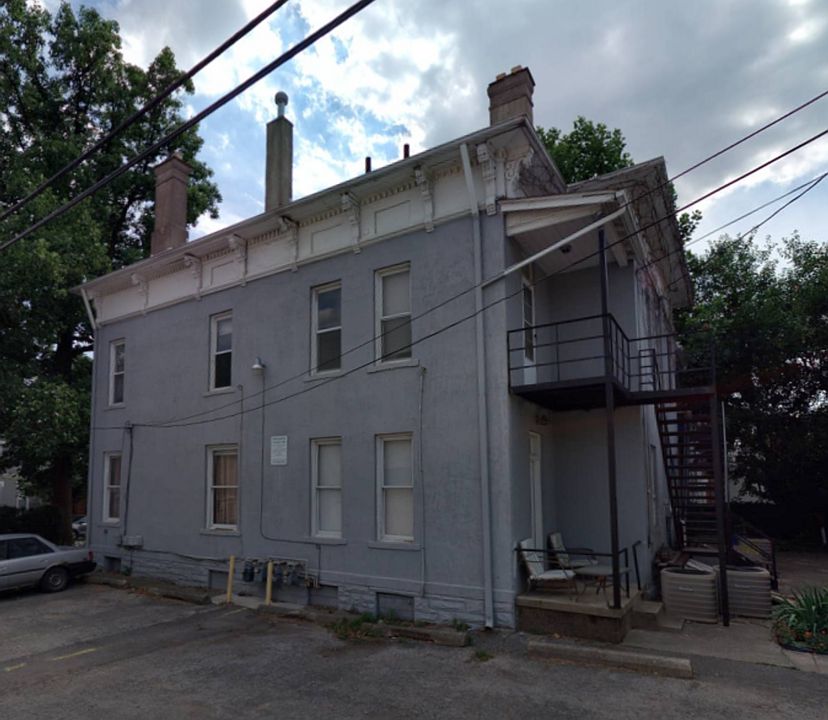 1st image of 34 W 8th Ave