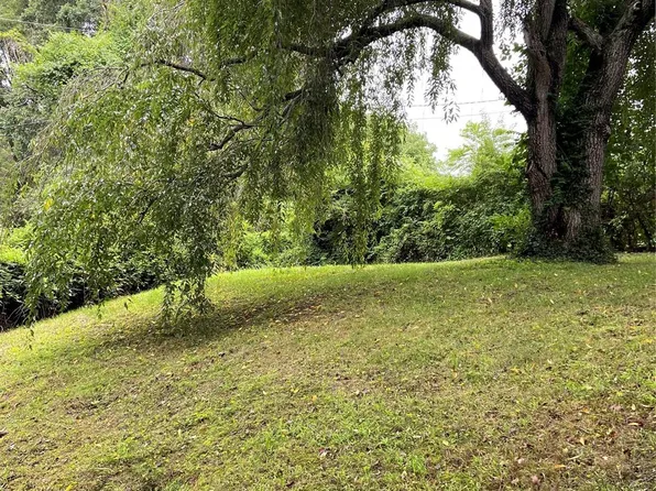 78 Deaver Park Cir, Asheville, NC 28806