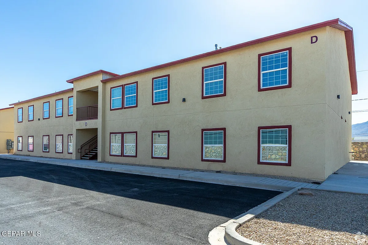 Photo 1 of 10 - 9779 McCombs St #E4 - El Paso, TX Primary Photo - 9779 McCombs St #E4