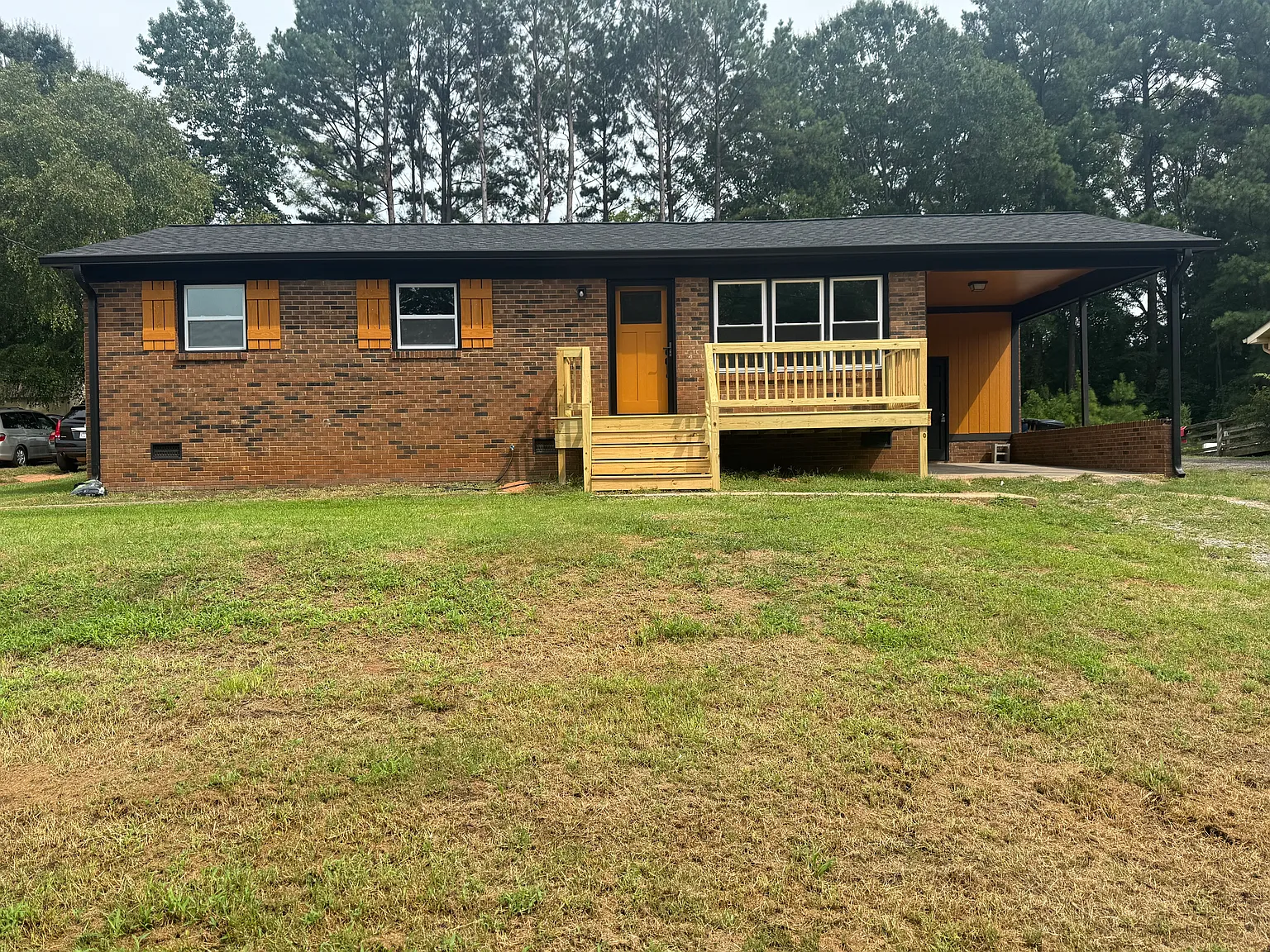 3 bed, 1100 sqft, $2,000 — Photo 1