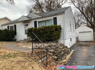 9709 Echo Ln, Saint Louis, MO 63114