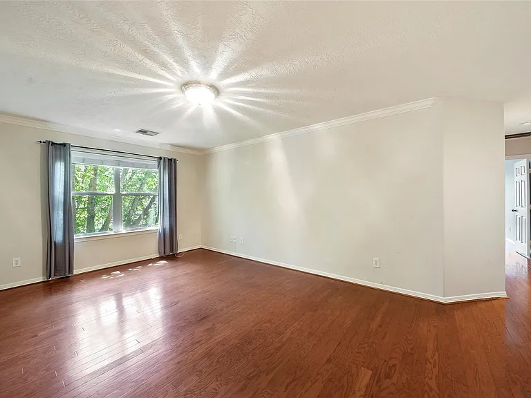 5830 Petty St — Photo 9