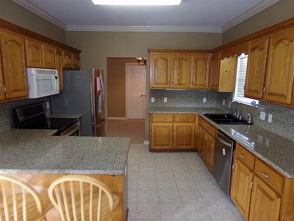 4th image of 2632 Barefoot Creek Cir