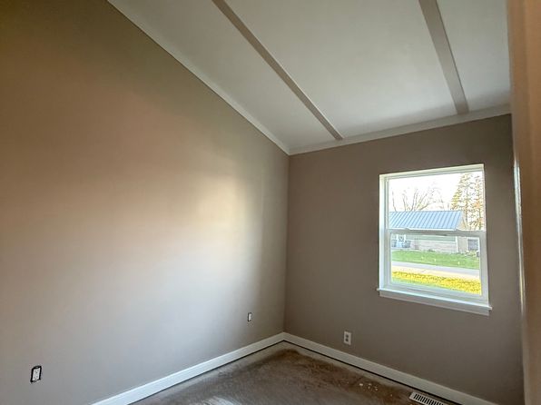 509 E 2nd St APT B