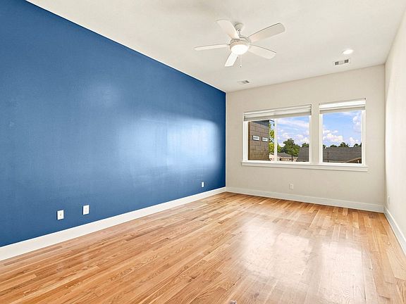 4th image of 2817 Saint Emanuel St