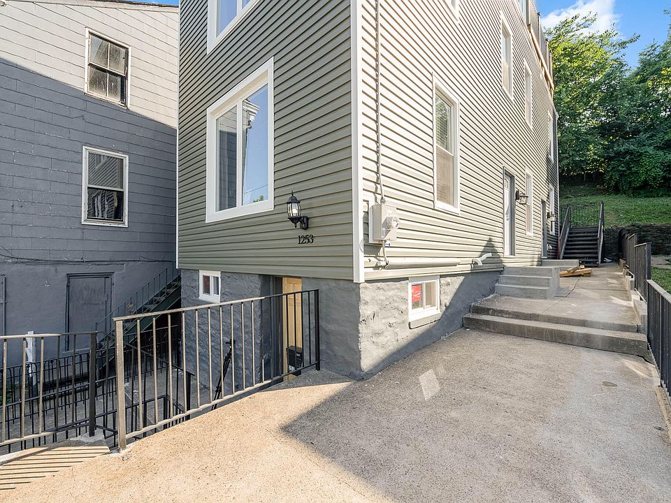 1253 W Pike St, Covington, KY 41011 Zillow