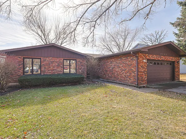 2183 Oak Hill Dr, Lisle, IL 60532