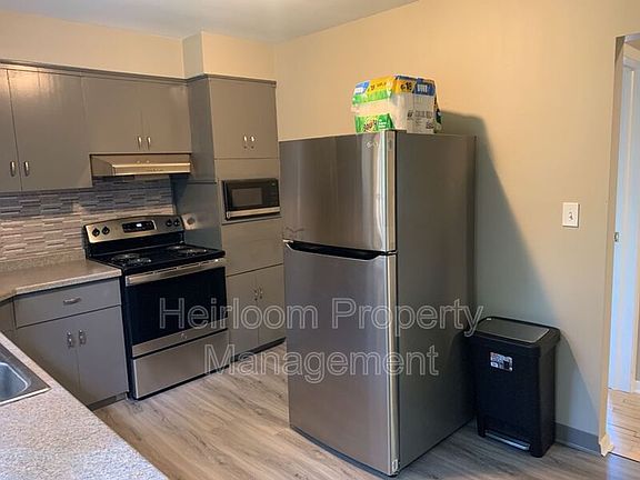 5th image of 537 Rose St