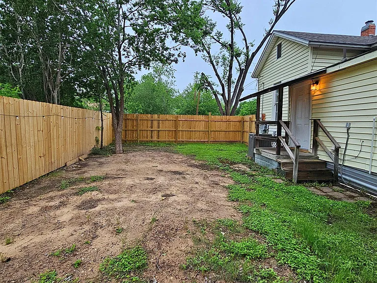 401 Shaw St — Photo 37