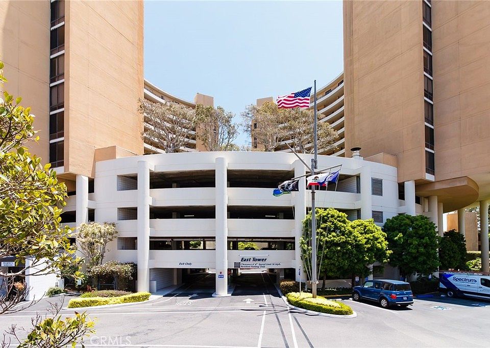 Marina City: Parking by Design 