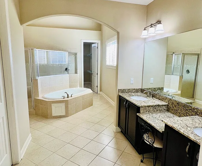 771 Six Oaks Ln — Photo 40