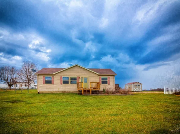 70 Gift Ridge Rd, Manchester, OH 45144