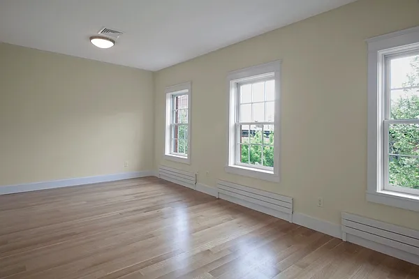 Rented by Brooklyn Heights Real Estate Inc | media 63