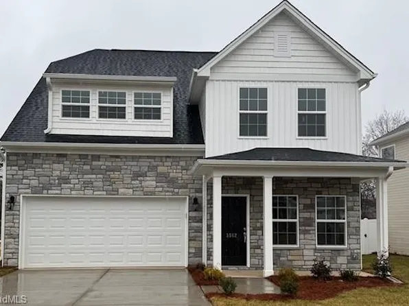 3562 River Farm Dr #329, Kernersville, NC 27284