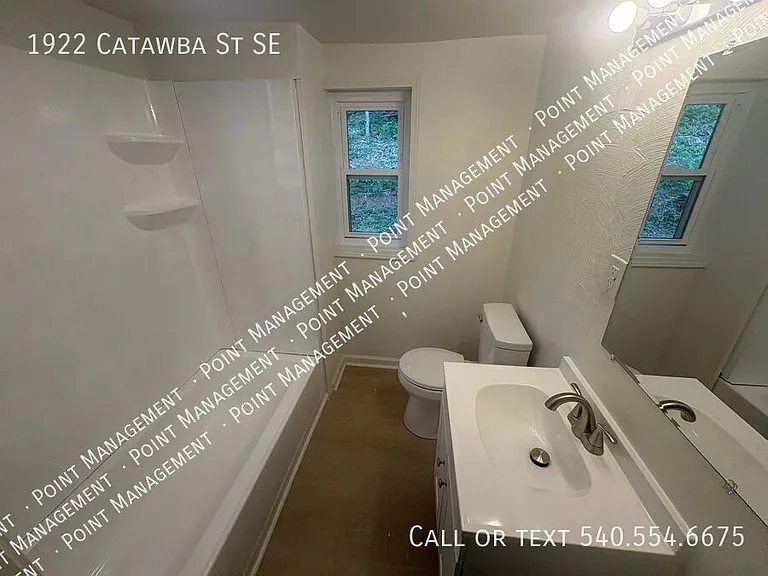 1922 Catawba St SE — Photo 8