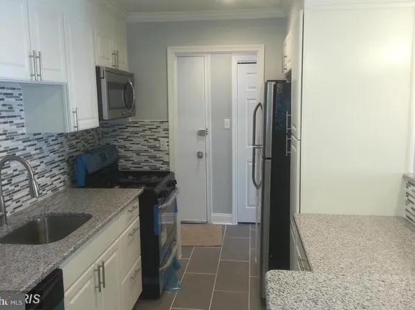 534 Wilson Bridge Dr #6735B, Oxon Hill, MD 20745