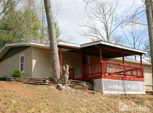 220 Pine River Rd, Flat Rock, NC 28731