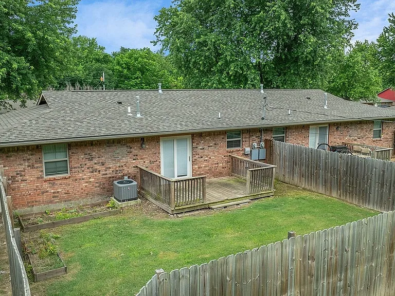 Clevenger Duplexes — Photo 16