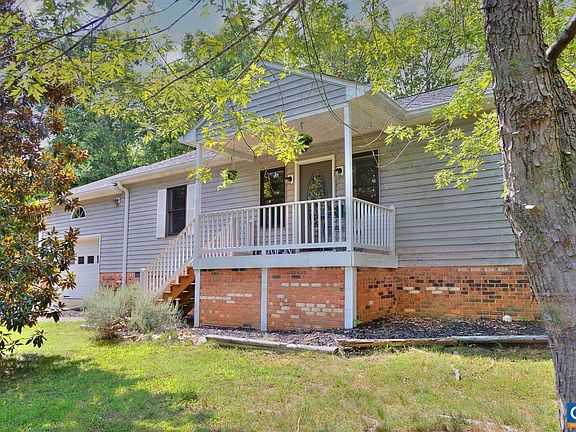4th image of 361 Jefferson Dr
