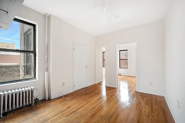 Rented by Compass | media 9