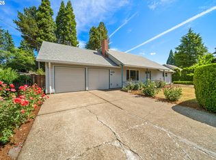 1055 NW Jackson St, Hillsboro, OR