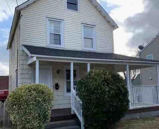 5th image of 41 Railroad Ave
