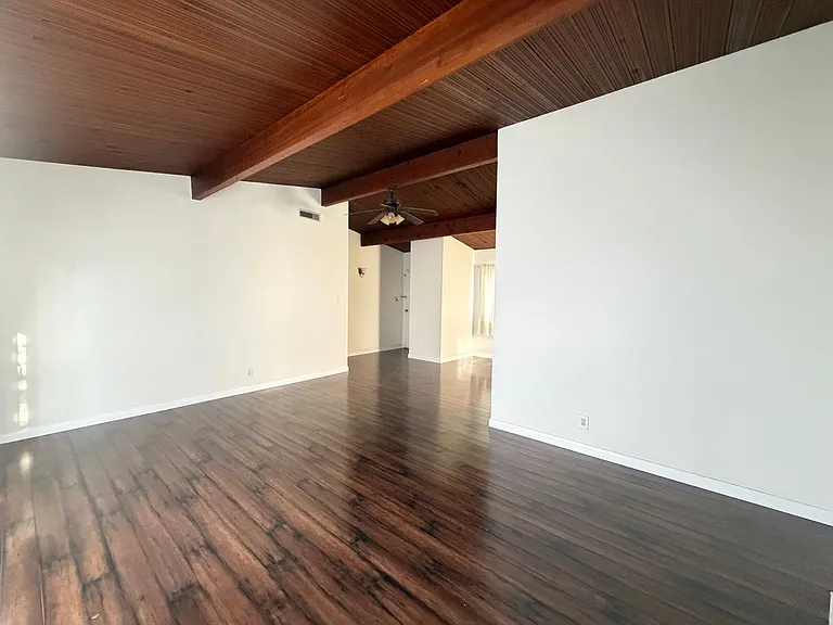 2033 E Garvey Ave N — Photo 10