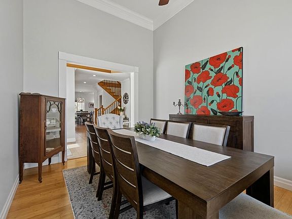 5th image of 8563 Tupper Blvd