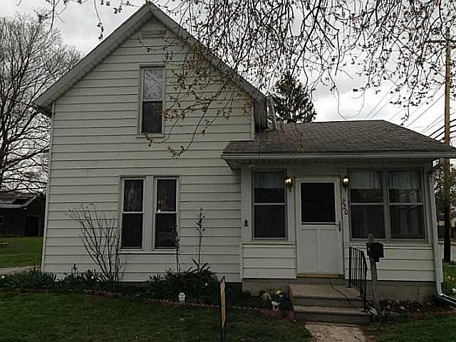 1st image of 220 Fairview St