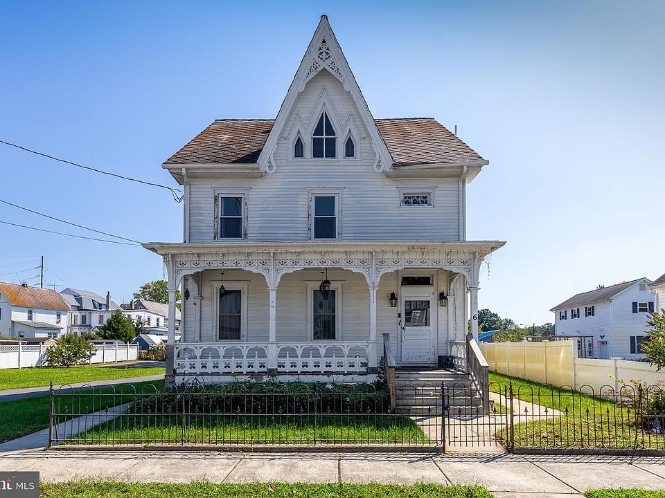 1st image of 6 Sickler St