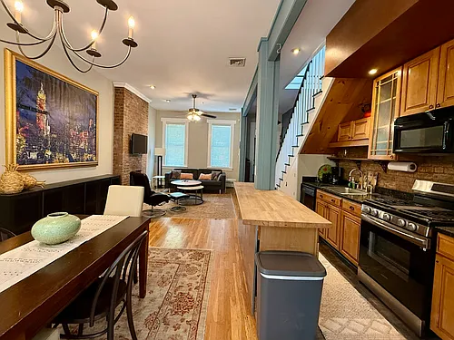 245 1st St #2 Photo 1
