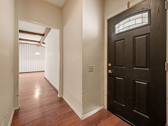 4th image of 16408 Lauder Ln