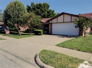 6412 Highview Ter, Watauga, TX 76148