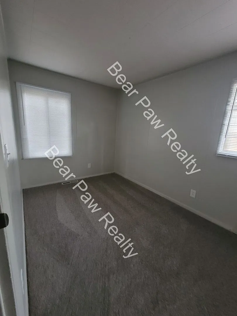 1225 Arp Ave — Photo 3