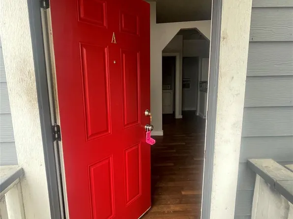 1108 W McCarty Ln #A, San Marcos, TX 78666