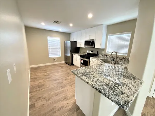 432 W Lake Ave NW, Atlanta, GA 30318