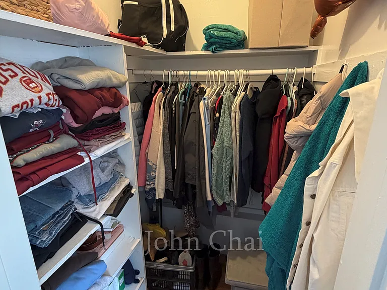 3 Sutherland Rd #4 — Photo 8