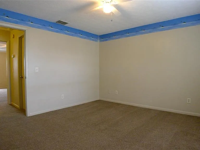 608 Lynchburg Dr — Photo 12
