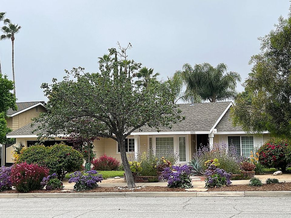 1st image of 2417 Bradley Ave